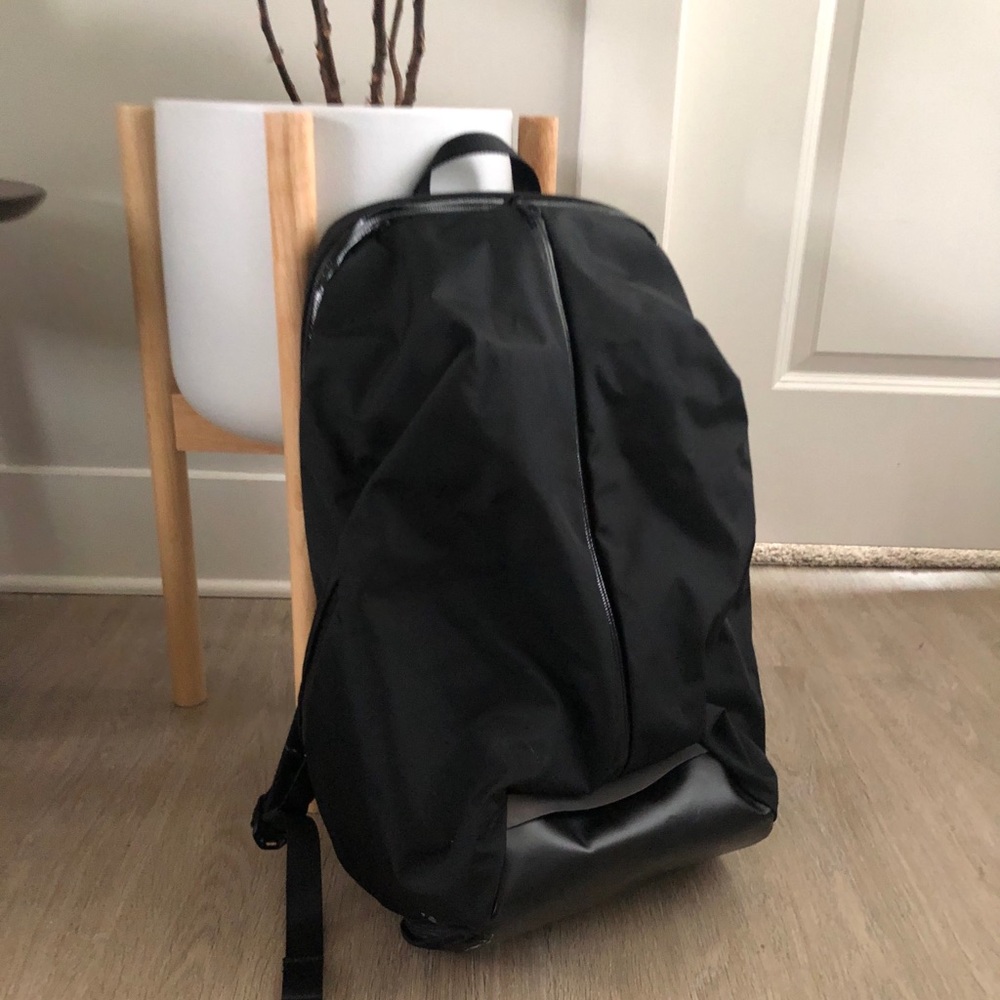 Lululemon Para Backpack 23L